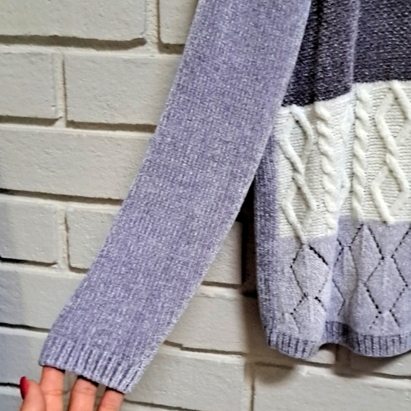 Alfred Dunner Color-Block Textured Crewneck Sweater. Size Petite Small. NWOT - Picture 4 of 7